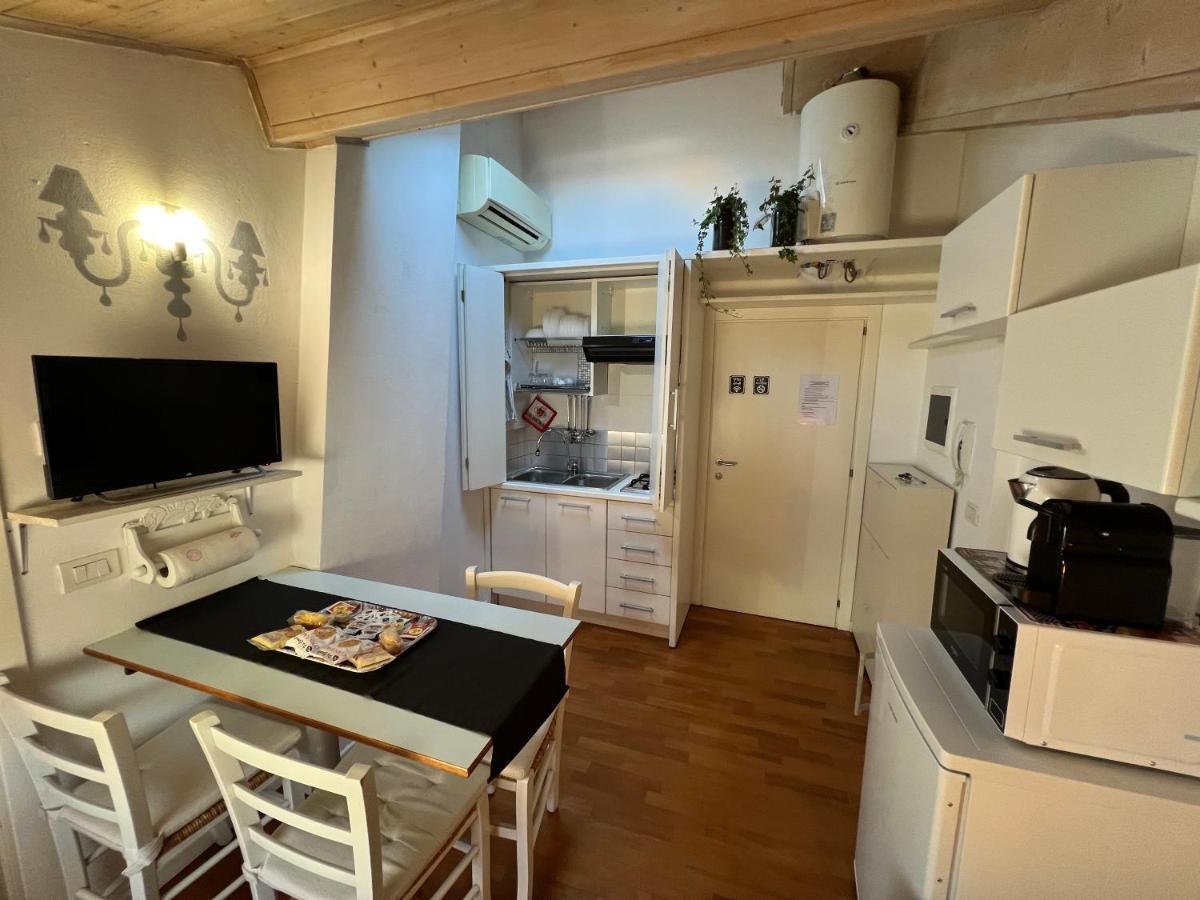 Apartmán La Mansarda In Centro Modena Exteriér fotografie